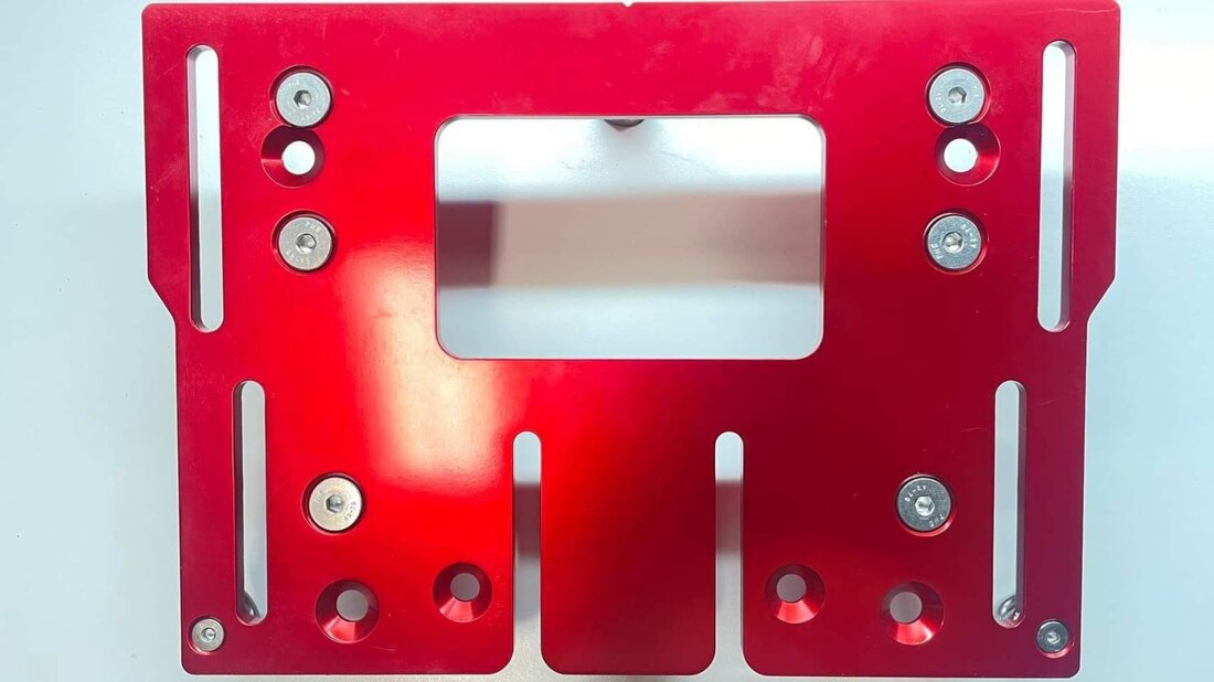 4RR adjustable jack plate — red anodised billet